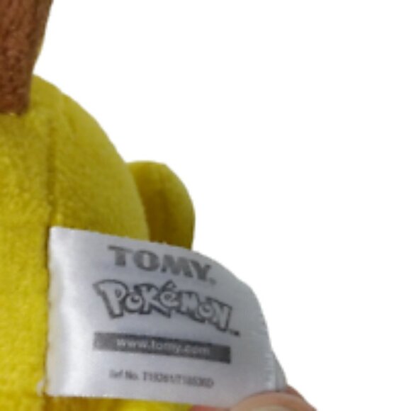 Pokemon Pikachu Yellow Tomy Nintendo Plush 9 Inch - Picture 5 of 6